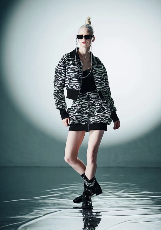 goods in stock! New year in early spring! [kunswear] Zebra Print temperament versatile skirt (excluding matching) 88095# XYJ