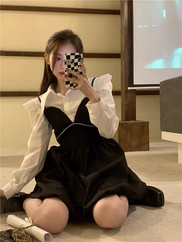 New year in early spring! [HH] Korean lace shirt + solid color suspender skirt two piece suit 2239w# LSL