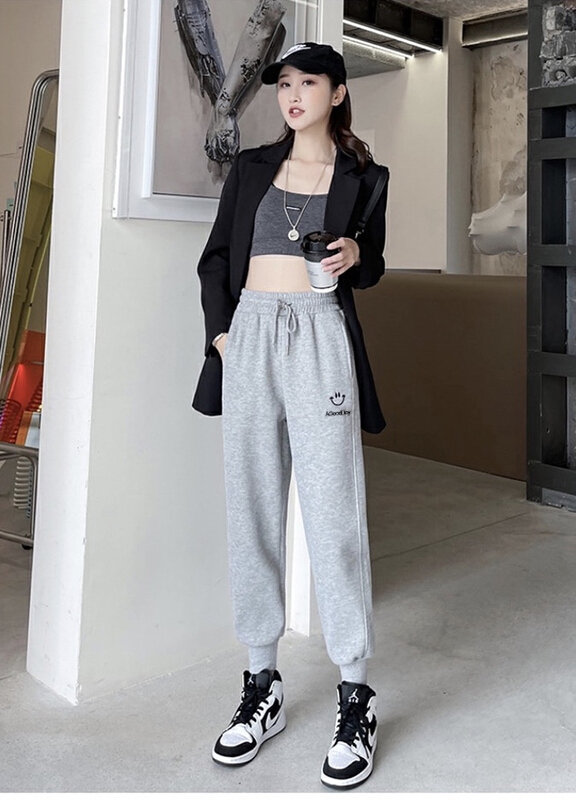 New year in early spring! [yipinjia] elastic waist versatile slim casual pants 8007-1# WTT