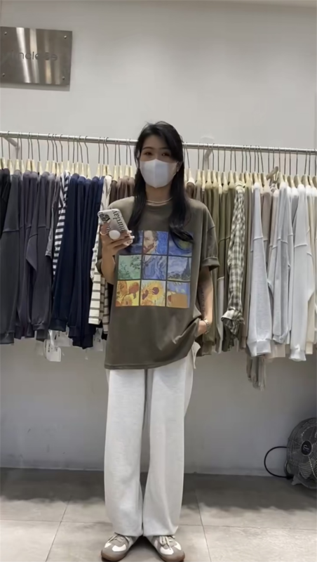 New in early summer! [uncle be] niche design Jiugongge Van Gogh print short sleeve T-shirt 2066# XYY