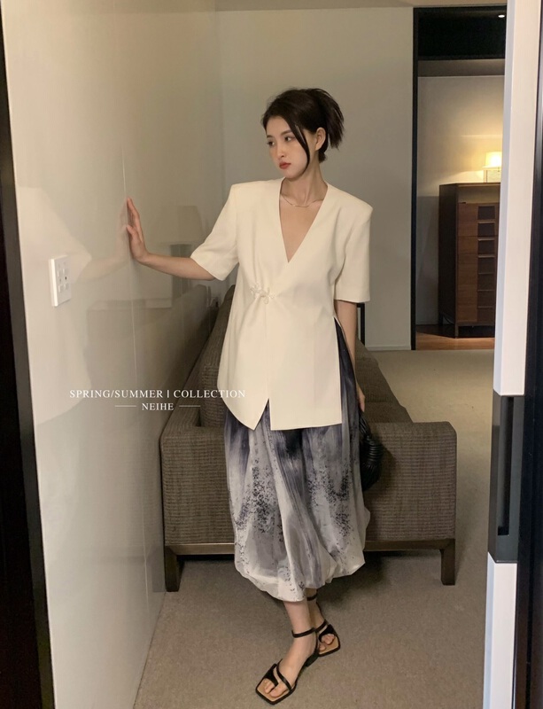 New in early summer! [neihe] elastic waist high waist gradient skirt 22196# zxx