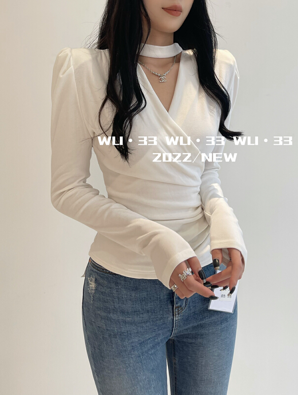 goods in stock! New year in early spring! [Wu. 33] elastic hanging neck V-neck versatile blouse 2251# WTT