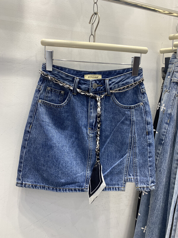 New in early summer! [zonana Zuo na na na] temperament slim denim skirt (with chain) 546# zxx