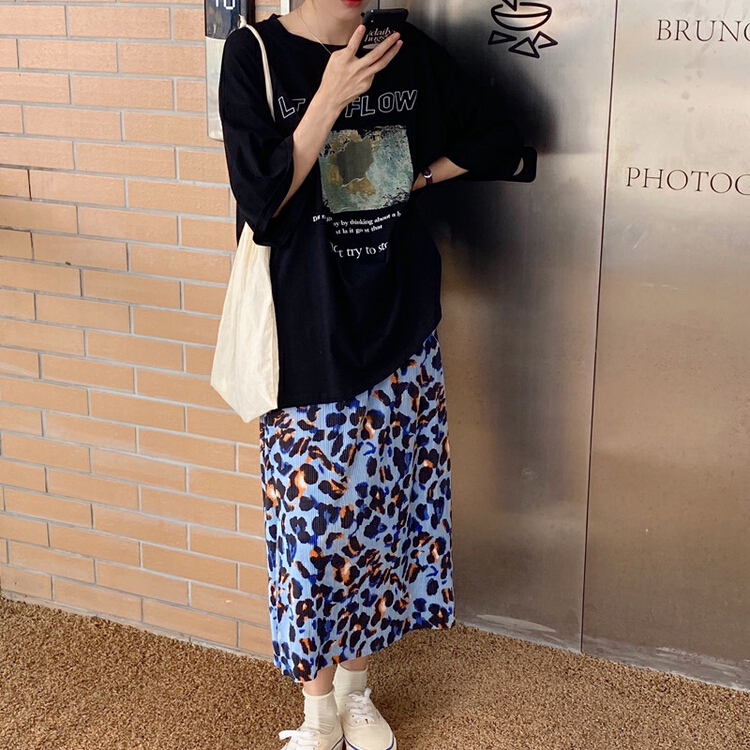 New in early summer! [timely rain] Han Feng ins design sense, old letter printing, loose large skirt 66216# WPL