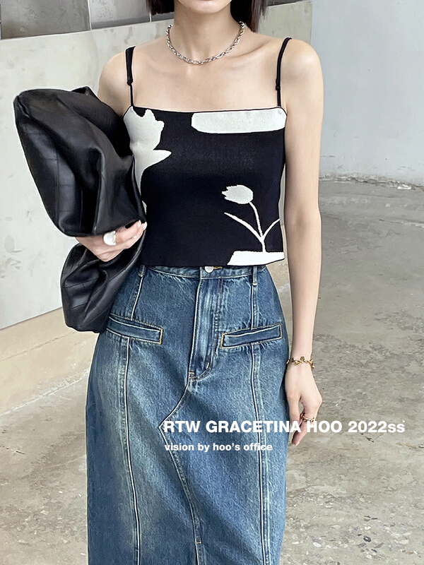 New in early summer! [gracetina Hoo] silhouette geometric flower embossed knitted vest / sling z826# zxl