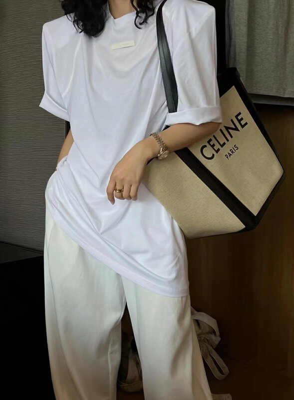 New in early summer! [K2 design] small shoulder pad Korean design loose short sleeve T-shirt t20# WTT