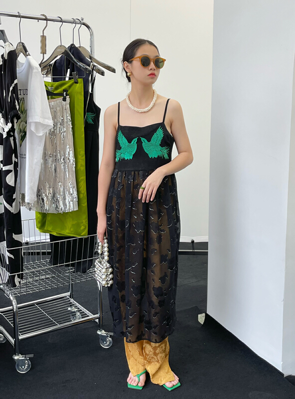 [attitude] heavy industry Vintage Embroidery suspender dress aq4222# ozq