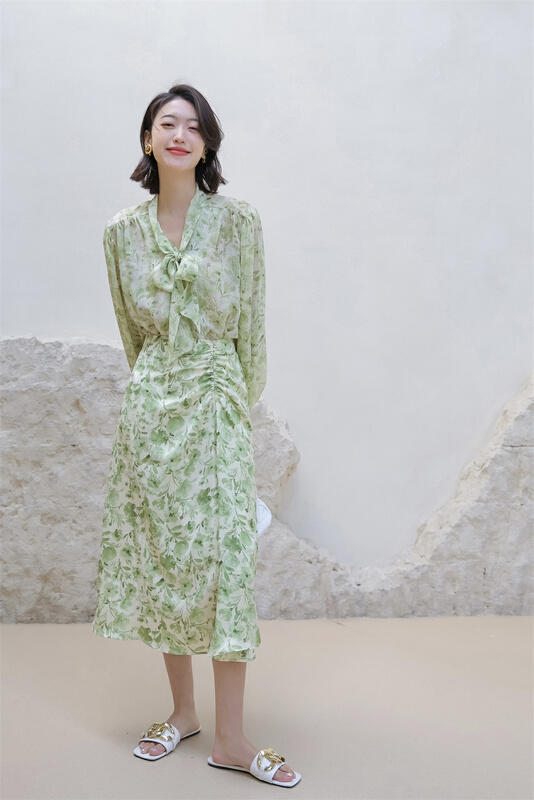 goods in stock! New year in early spring! [Hanna Hanna] temperament medium long floral skirt 3075# XJ