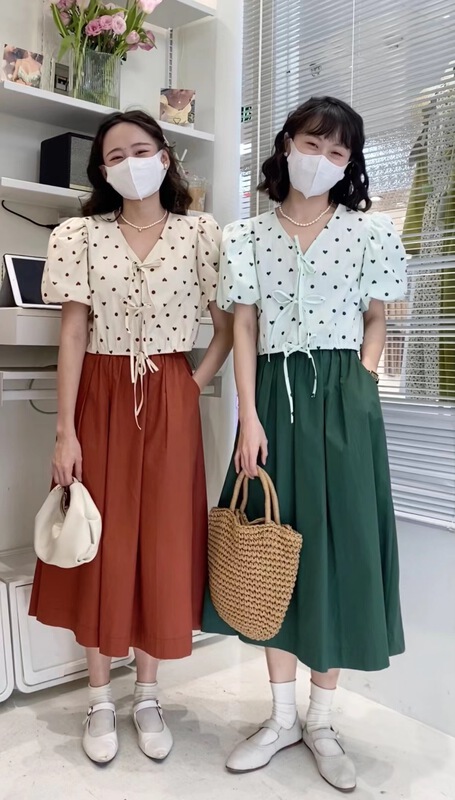 New in early summer! [c.hfeiyang] Love Print lace up bubble sleeve blouse 6772# HBx