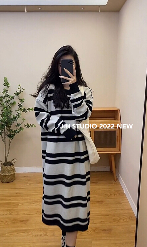 Original price 88.99! New year in early spring! [JH] striped contrast sweater dress 40725# hjy