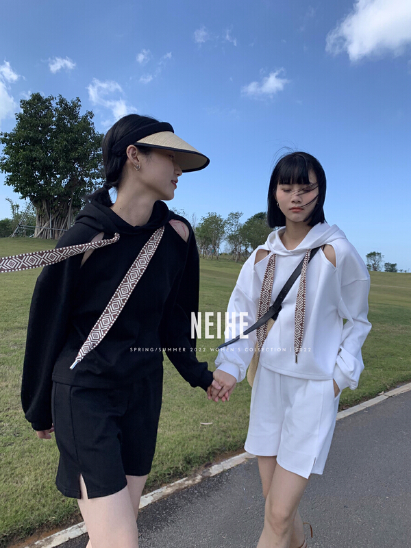 New year in early spring! [neihe] Vintage Plaid webbing hollowed out sweater + loose and versatile casual Shorts Set 11253# zxx