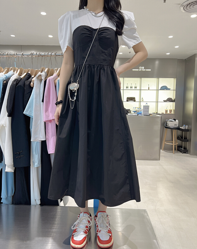 goods in stock! [DS] Korean color contrast stitched bubble sleeve dress (with chain bag) 28326d# XYJ