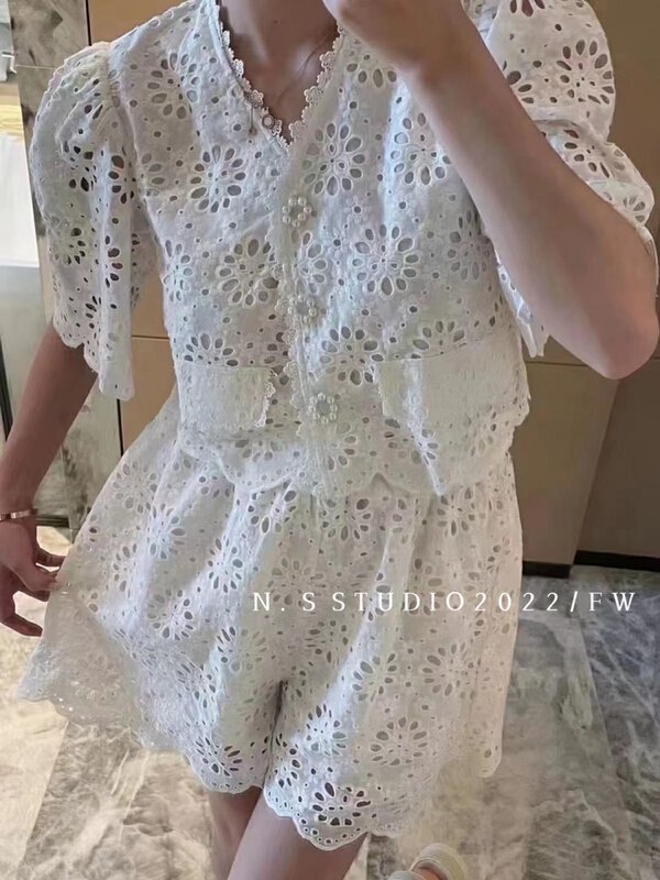 [N.S] temperament V-neck single breasted hollowed out shirt + elastic waist casual Shorts Set 3306# WPL