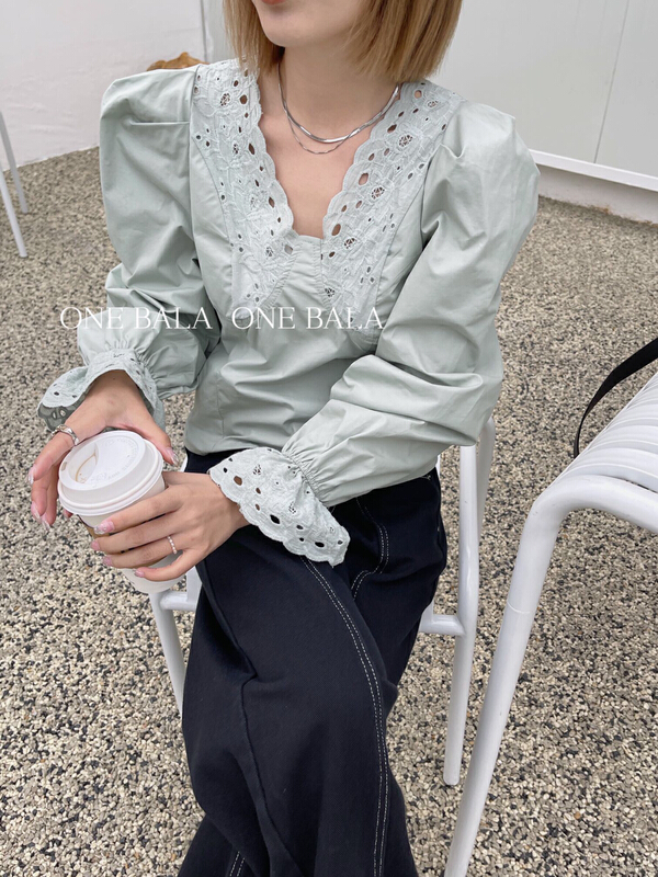 goods in stock! New year in early spring! [Yiba] Korean versatile embroidered V-neck shirt t961# hjy