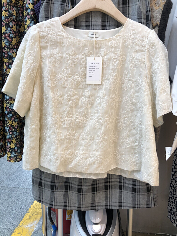 現貨!【SEEK PEACH】刺繡鈎花圓領小衫  5177#  LL