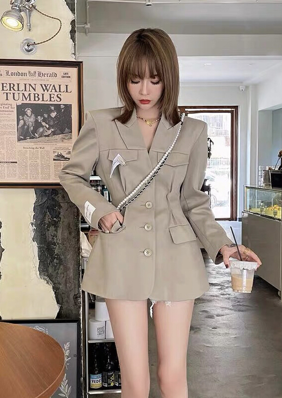 Original price 135.23! goods in stock! [JH] net red waist closing label medium length suit (with Brooch) 40802# hjy