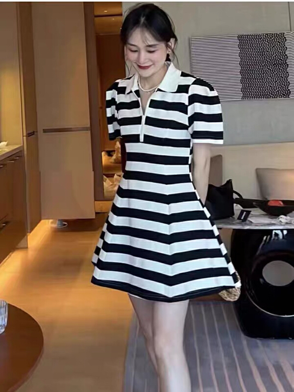 [Xiaofan family] Korean stripe Lapel bubble sleeve dress 8230# LSW