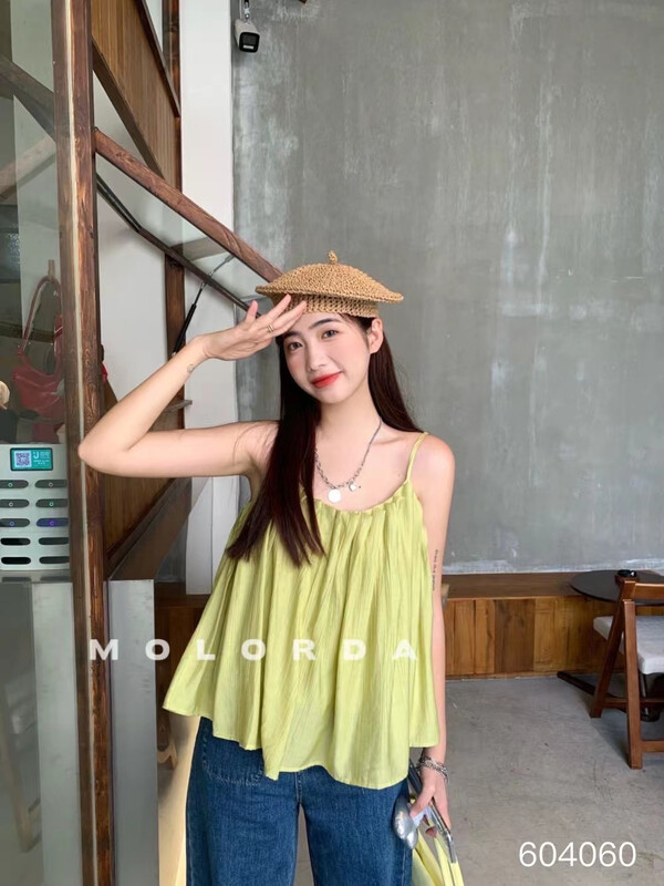 goods in stock! New in early summer! [June] Spice Girl texture pleated vest / sling 604060# XYY