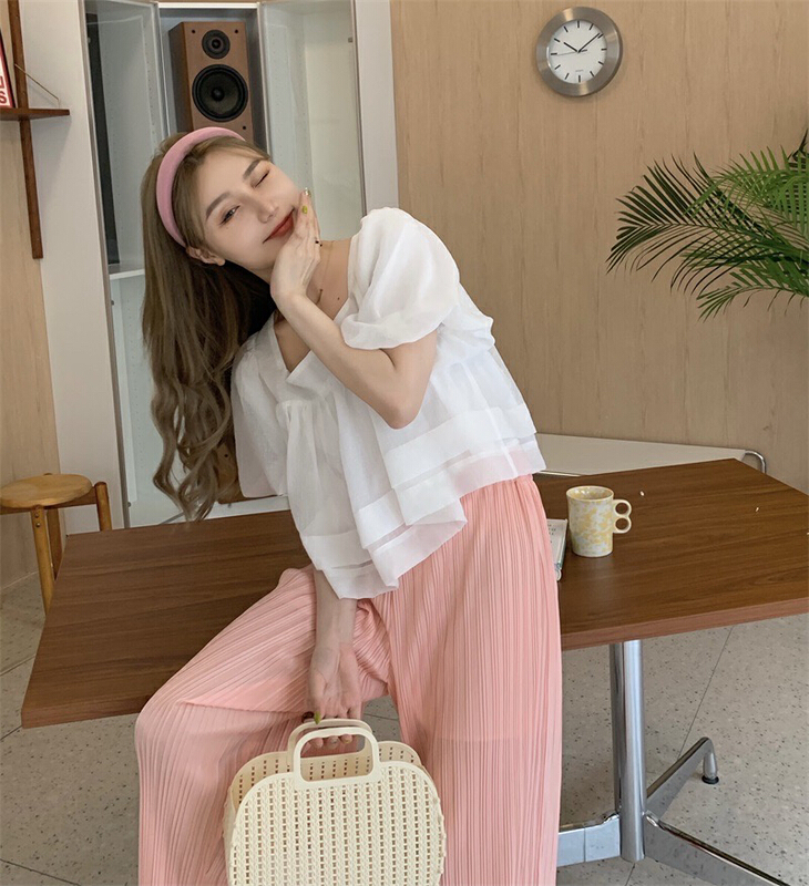 New in early summer! [timely rain] Han Feng ins sweet pure desire wind loose thin Bubble Sleeve Chiffon shirt 99959# WPL