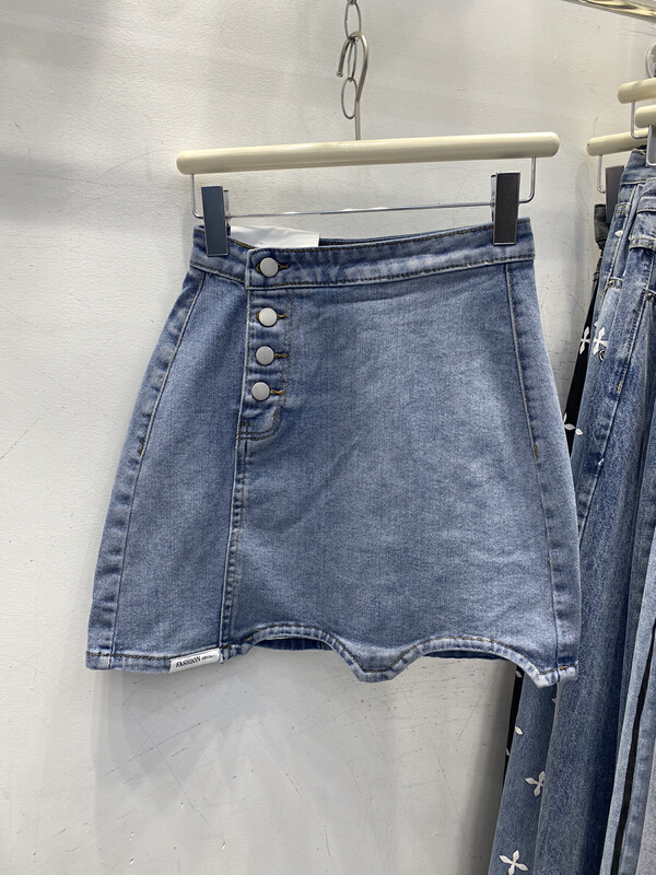 goods in stock! New in early summer! [zonana Zuo na na na] Korean version of wave edge skinny denim skirt 536# zxx
