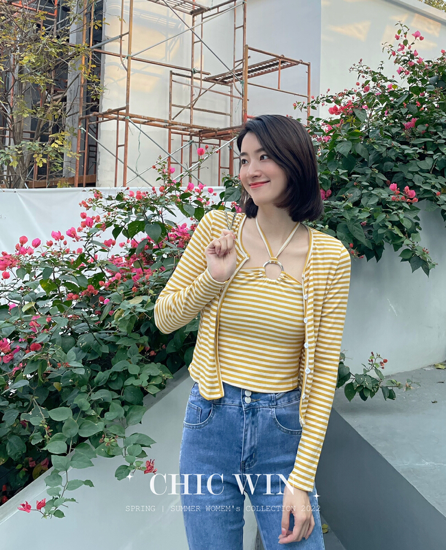 New year in early spring! [chic win] fashionable and versatile hanging neck bra + Korean striped knitted cardigan set 052# CSX