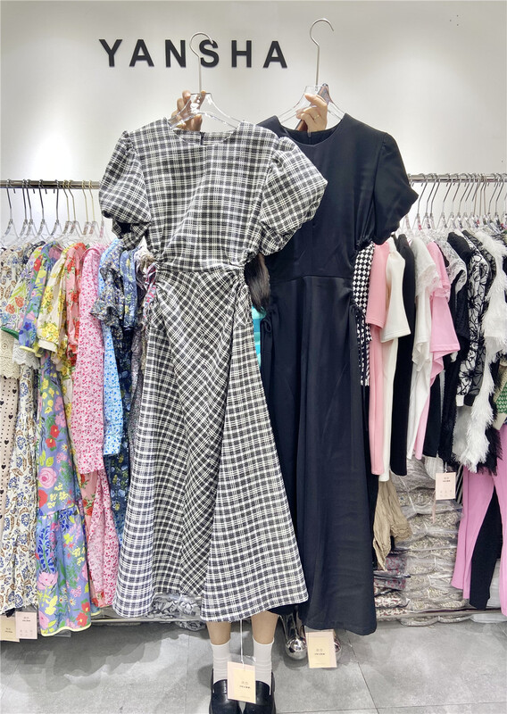 New in early summer! [Yan Sha] Plaid slim bubble sleeve dress 145-1# CLS