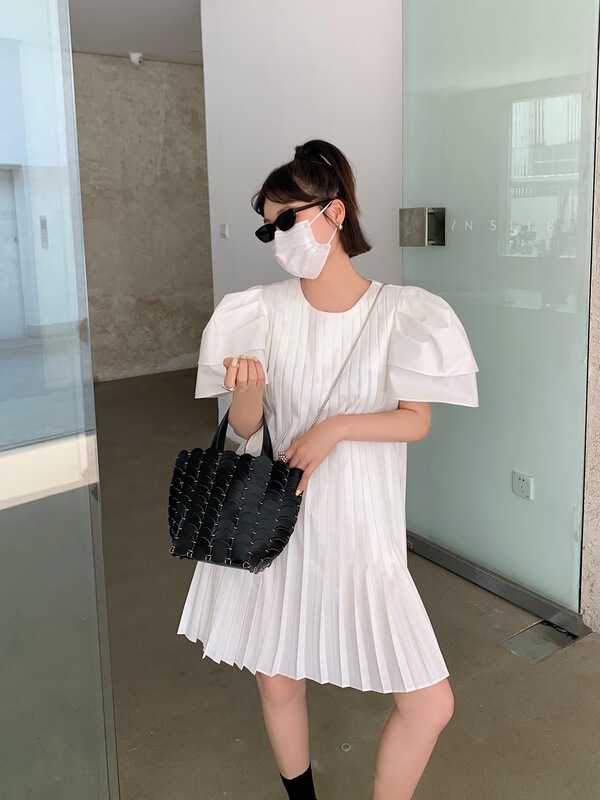[Penny vogue] bubble sleeve loose crimp dress (with waist chain) 65850# LSL