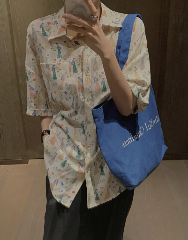 [finoa] Korean casual cartoon loose shirt 1070# CLS
