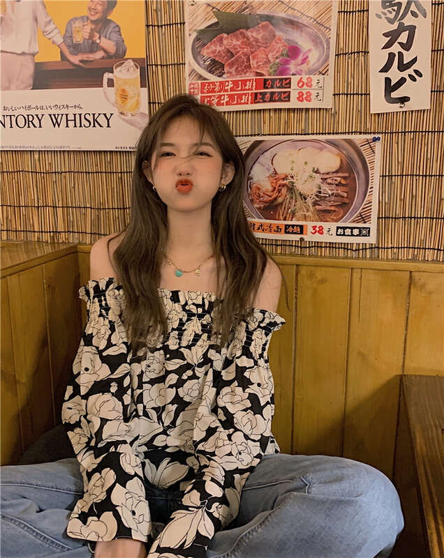 goods in stock! [timely rain] Han Feng ins design sense of minority sweet French one shoulder shirt 04075# WPL
