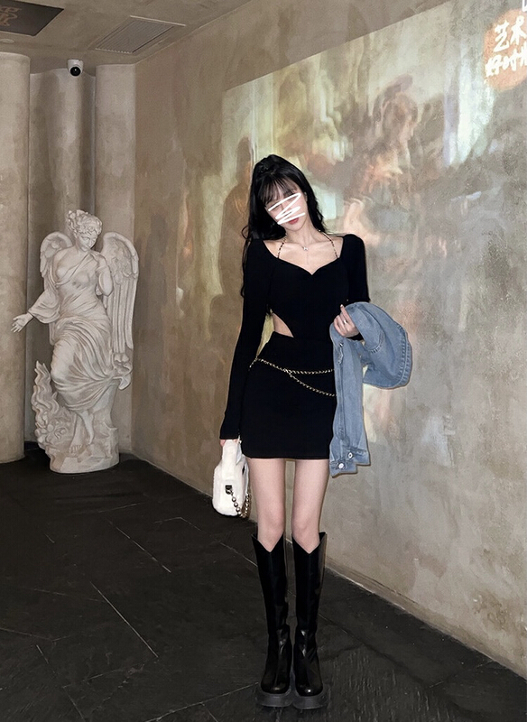 New year in early spring! [RM. HH] backless design, inner chain V-neck dress 2166# ozq