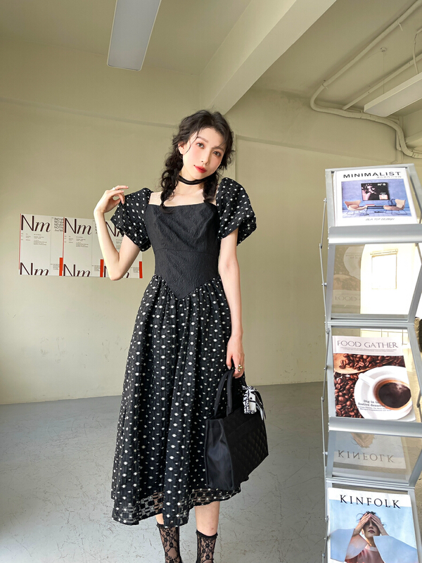 goods in stock! New in early summer! [AC] dark pattern floret stitched mesh dot dress 6759# JJ