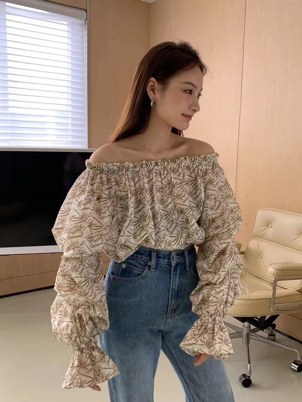 New in early summer! [Tiantian family] vintage style one shoulder floral blouse 6859# WTT