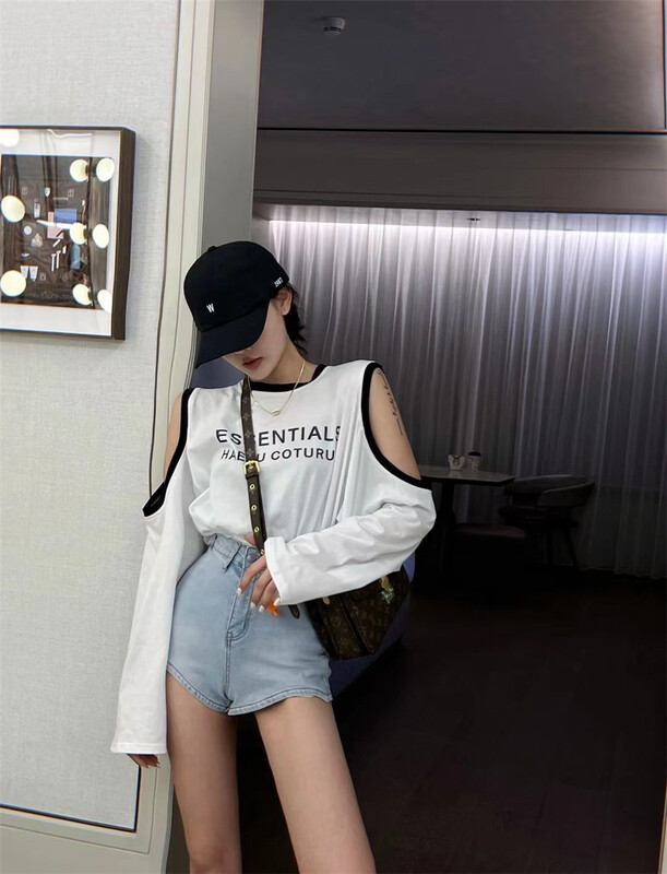 [goblin] Korean letter off shoulder long sleeve T-shirt ys1-9398# lwy