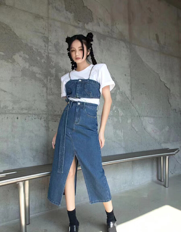 [HH] simple and versatile short sleeved T-shirt + fashionable suspender Vest + slit slim Skirt Set (with removable chain) 8302# LSL