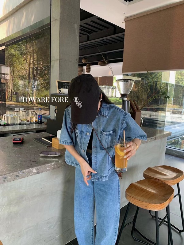 New in early summer! [toward front] simple single breasted fashion denim jacket w7017# zxl