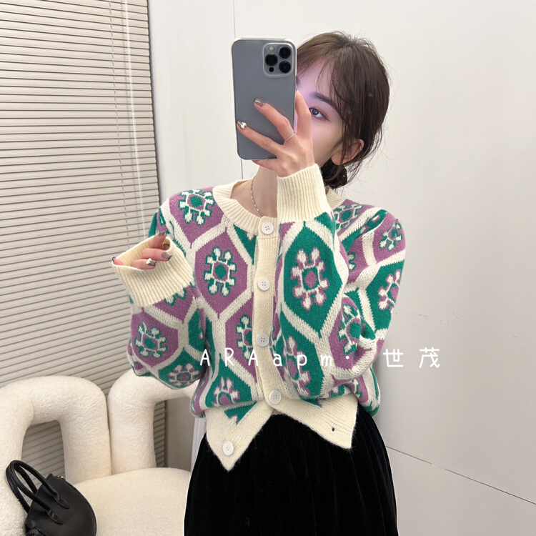 【FEIMAO菲貓】圓領排扣拼色保暖毛衣  YM-9299#  LSL