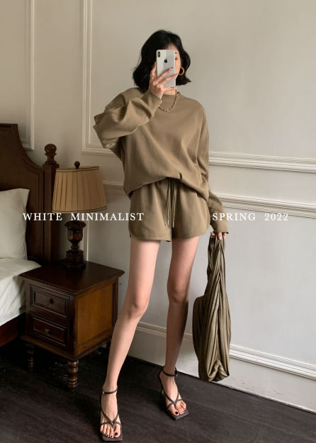 New year in early spring! [white] Korean round neck back hollowed out design sweater 75831# XYJ