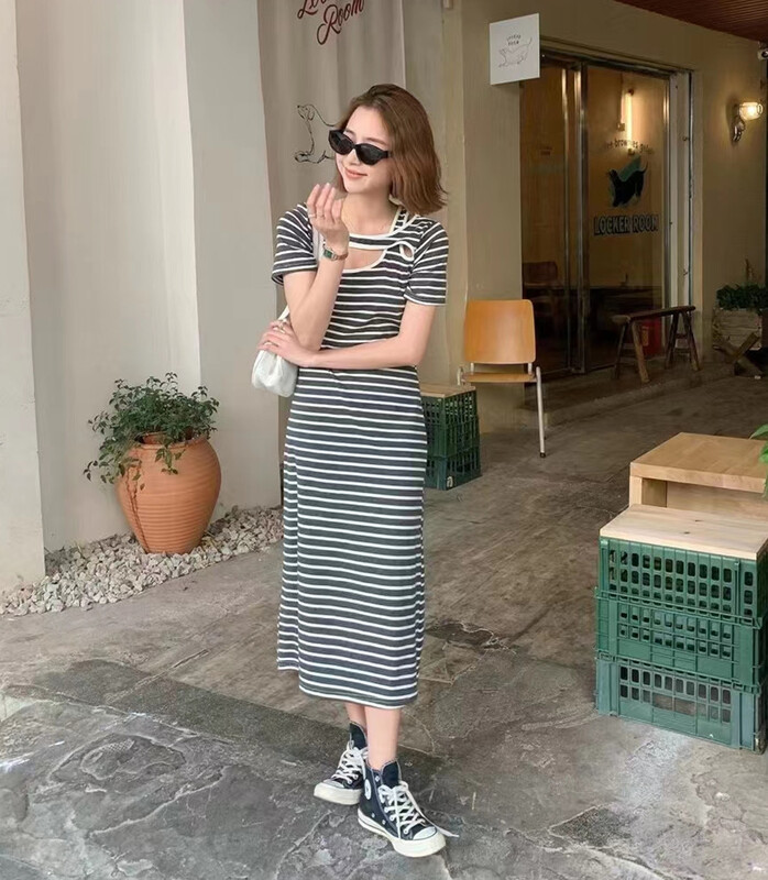 [city light] sense of design niche Korean hollow stripe dress 6006# XJ