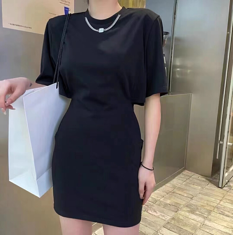 New in early summer! [Hello] Korean personalized casual slim dress (with chain) ys-6278# lwy