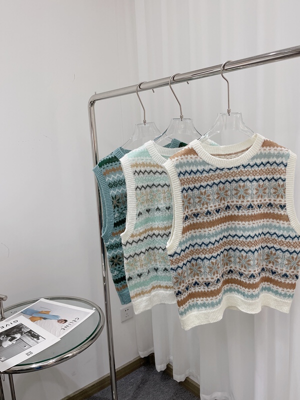 goods in stock! New year in early spring! [look new] Korean minority retro round neck sweater vest u42-321x015# SX