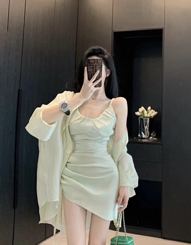 [Tutu] lady style suspender skirt + loose and versatile shirt set c598# zxx