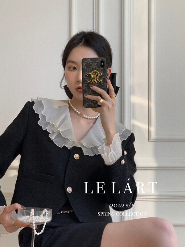 現貨!早春上新!【LE LART】赫本風荷葉領墊肩小香短外套(只賣短外套)  FT002#  XYJ