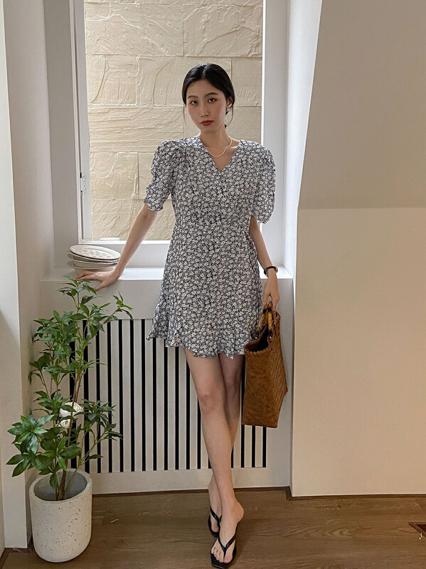 New in early summer! [C for her] Korean V-neck floral waist dress 5161# XJ