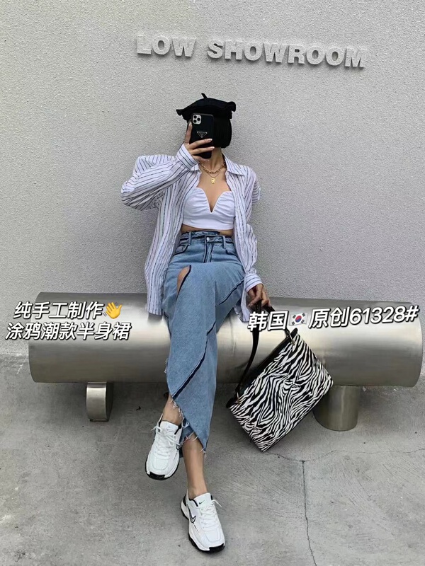 New year in early spring! [original in Korea] Korean split fashion denim skirt 61328# L