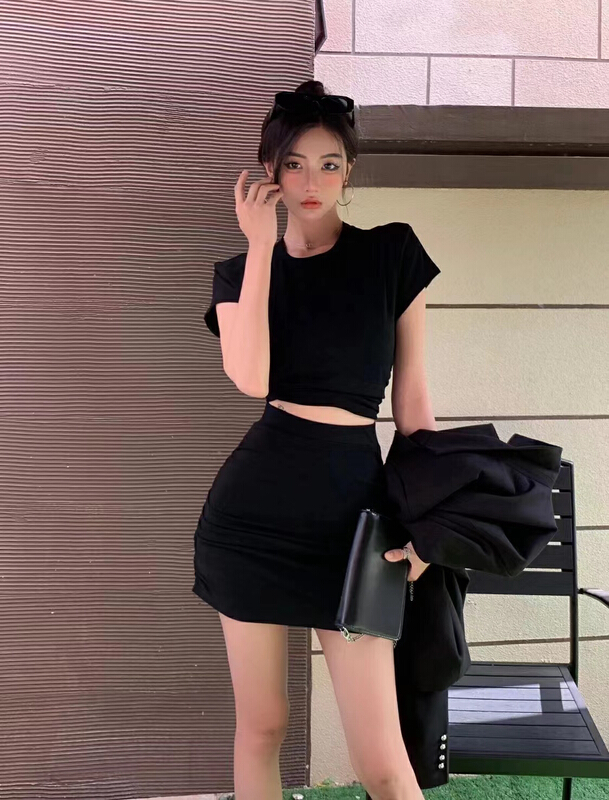 New in early summer! [HH] Korean style backless short sleeved T-shirt + hip wrapped small sexy skirt suit 8226# LSL