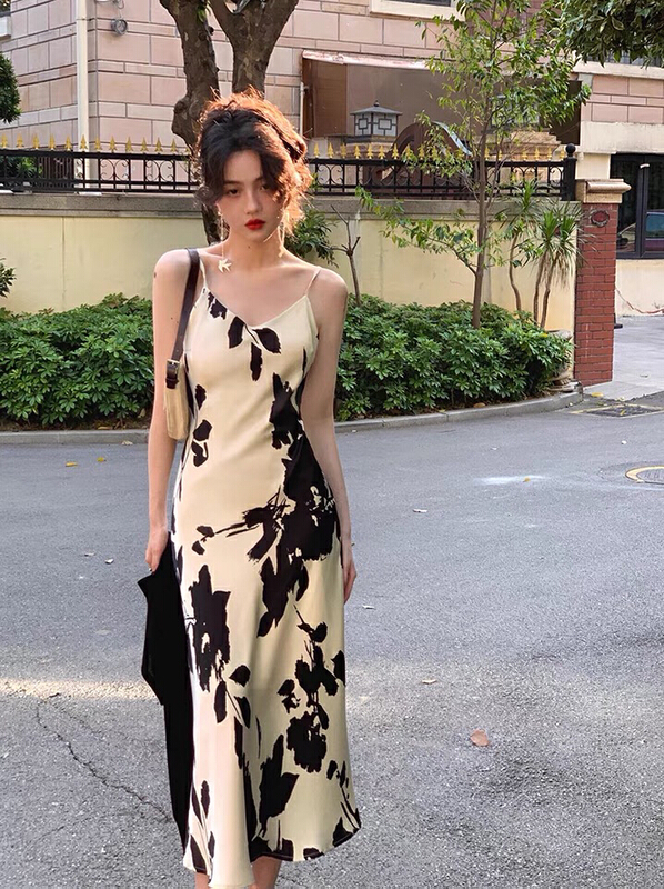 [come and see] French Vintage imitation acetic acid vertical printing suspender dress 165# JJ
