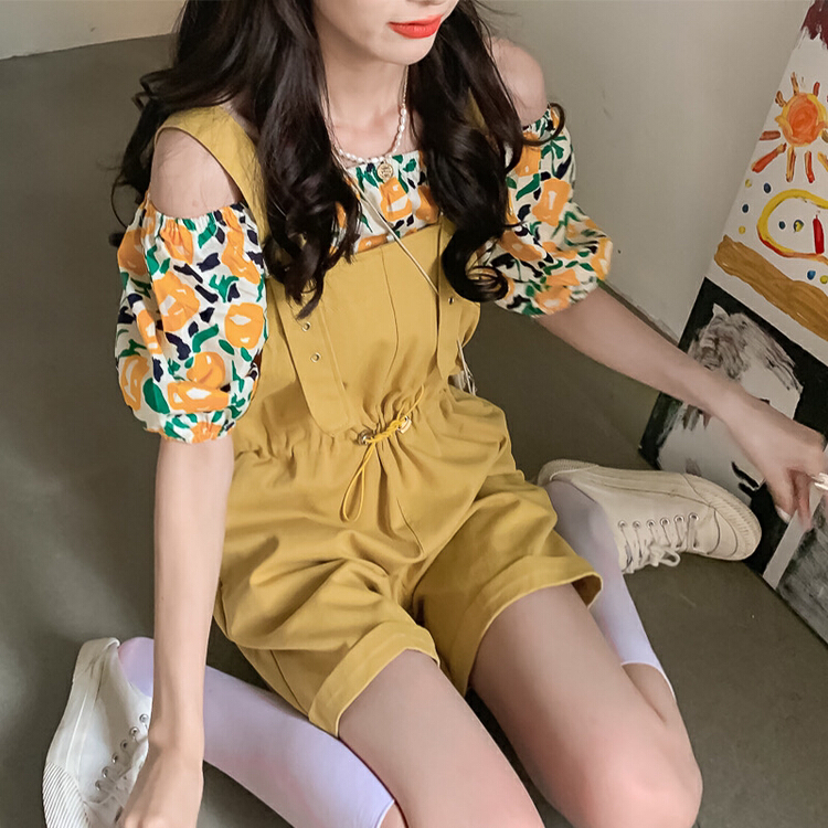 [y.jia Yijia] loose suspender shorts + French Style Bubble Sleeve One Shoulder blouse set 6103# PCZ
