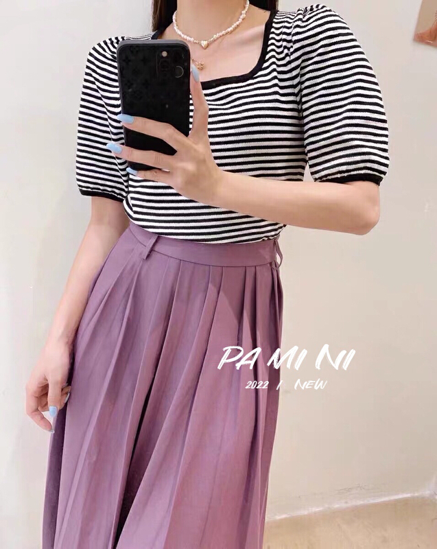 [pamini] Korean large U-neck bubble Short Sleeve Striped foreign style age reducing sweater 22148# Cl