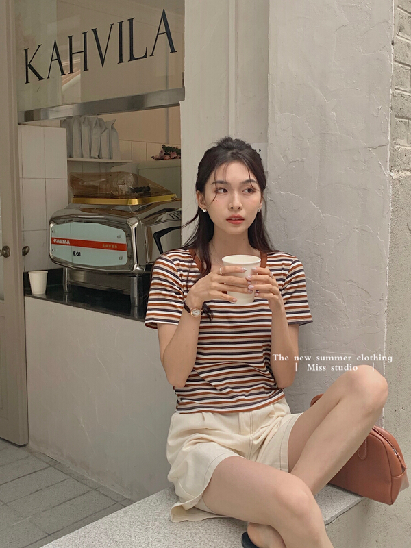 New in early summer! [miss miss home] color blocking stripe U-neck short sleeve T-shirt f2219# ZSY