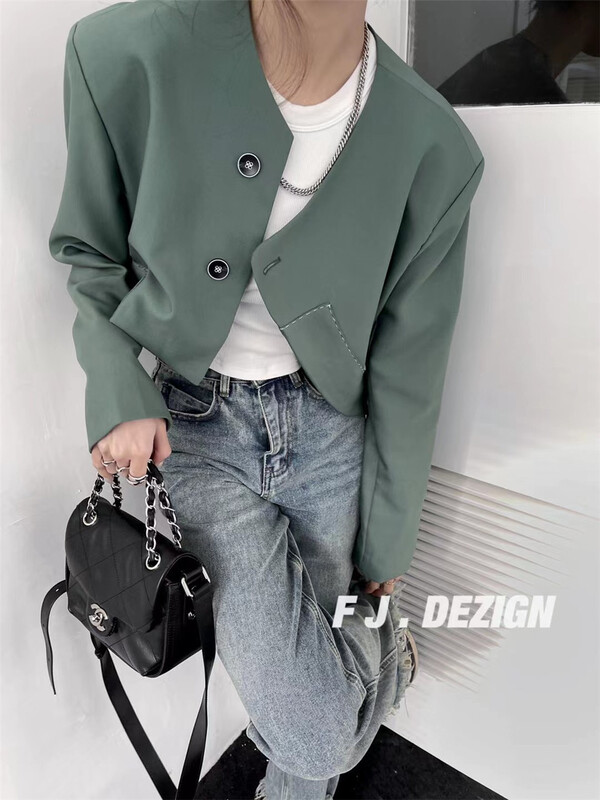 goods in stock! New year in early spring! [FJ] design sense retro foreign style Korean short coat 21607# LSW